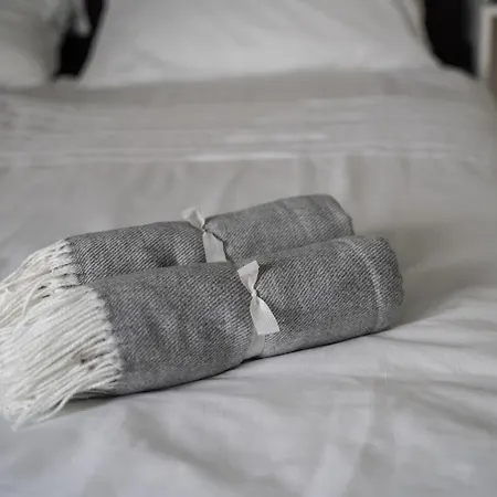 9b The Appartments アパート *