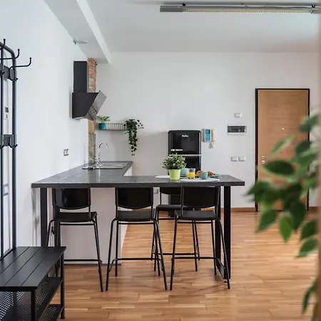 アパート 9b The Appartments トリエステ